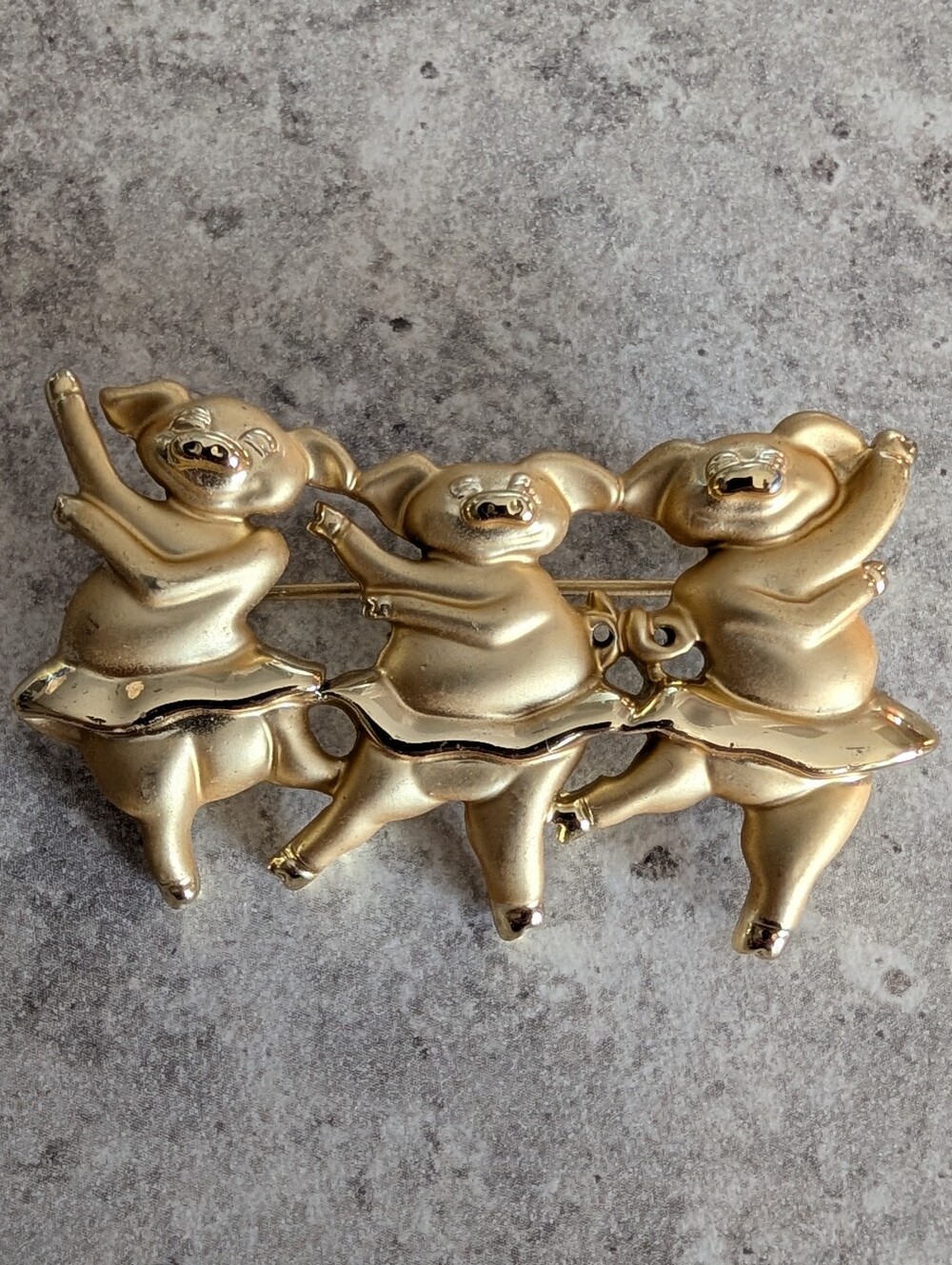 Vintage Three Ballerina Pigs Gold Tone Brooch